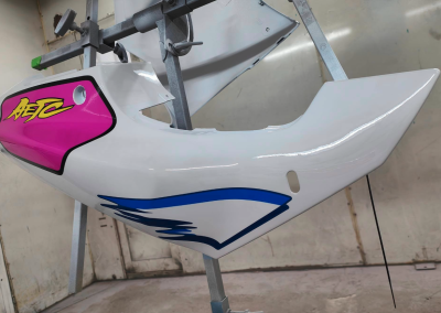 Motorbike seat fairing white and blue